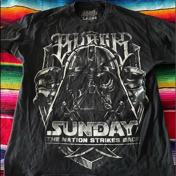 Earlier 2000’s Silver and Black Darth Vader shirt. - Picture 2 of 3